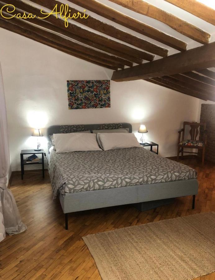 Апартаменти Casa Alfieri-Graziosa Mansarda In Centro A Ліворно Екстер'єр фото